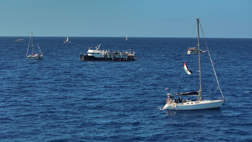 İsrail, Sumud Filosuna müdahaleye başladı! Çok sayıda Türk aktivist gözaltında - Resim : 5