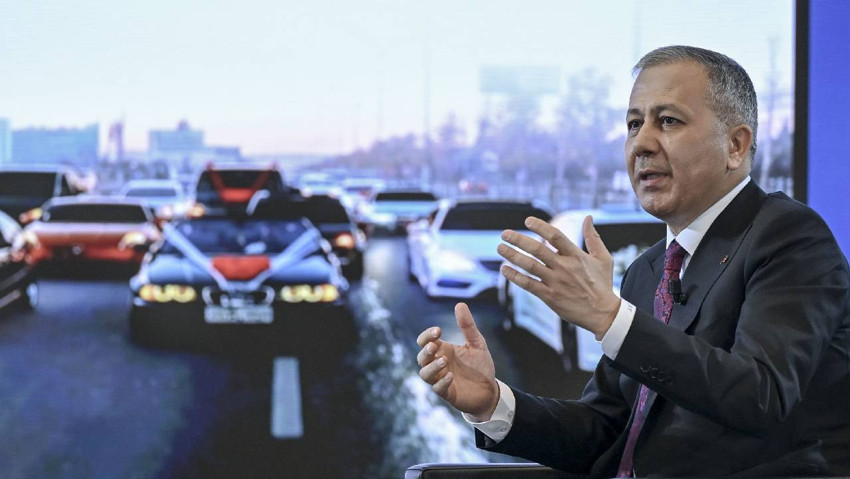 Trafikte yeni dönem: Bakan Yerlikaya cezaları açıkladı... Bunları yapanın ehliyeti gidecek - Resim : 4