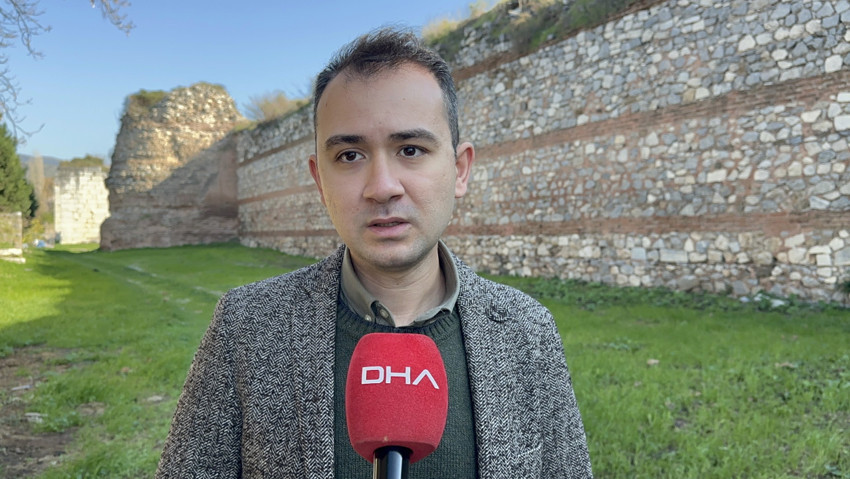 İznik’te tarihi surlar içindeki arsasını Papa’nın ziyaretinden bir gün sonra satışa çıkardı: İşte istenen ücret - Resim : 5