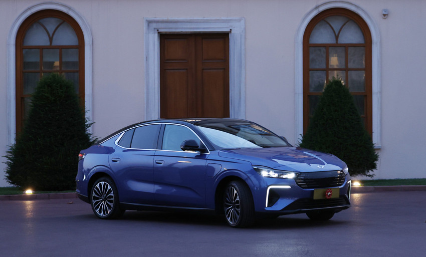 Yeni TOGG TF10 Cumhurbaşkanı Erdoğan’a teslim edildi! İlk deneme sürüşü yapıldı - Resim : 4