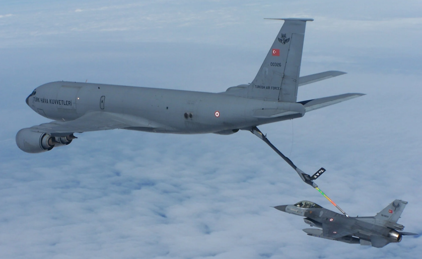 Yunan Hava Kuvvetleri'nden KC-135R tanker uçağı talebi - Resim : 1