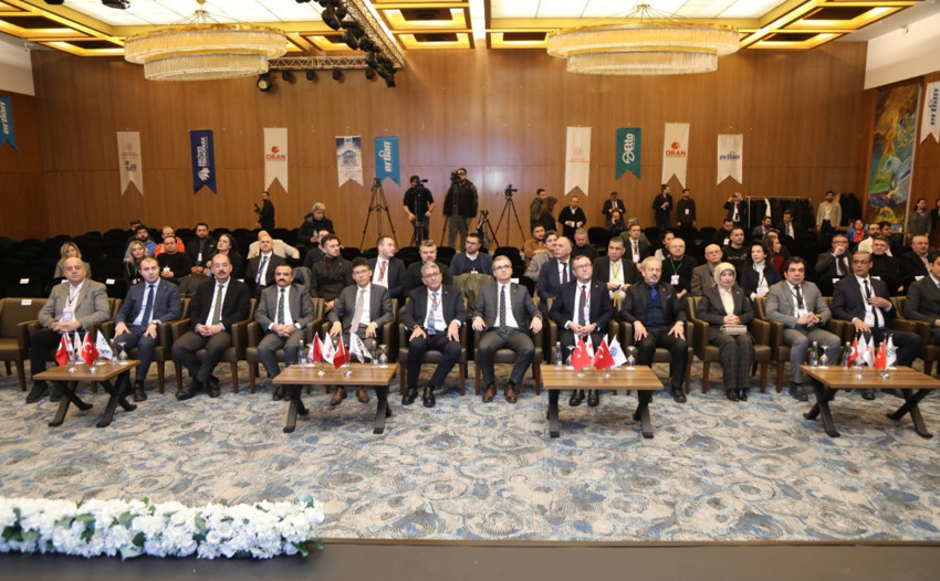 SUMMIT ERCİYES’25 Geleceğe Yatırım Yapanlar Zirvesi gerçekleştirildi - Resim : 1