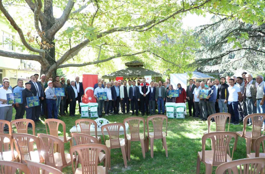 Üreticilere 24 ton yem bezelyesi dağıtıldı - Resim : 1