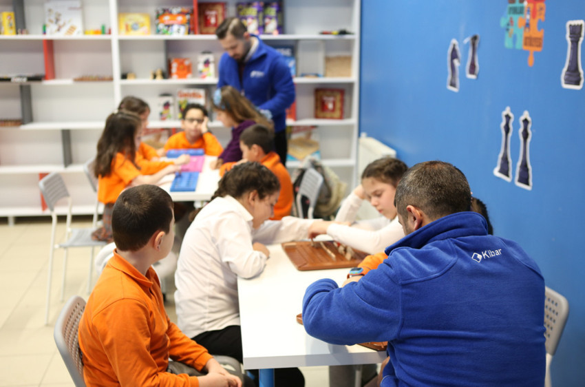 Kibar Gönüllüleri 7 yılda on binden fazla çocuğun hayatına dokundu - Resim : 2