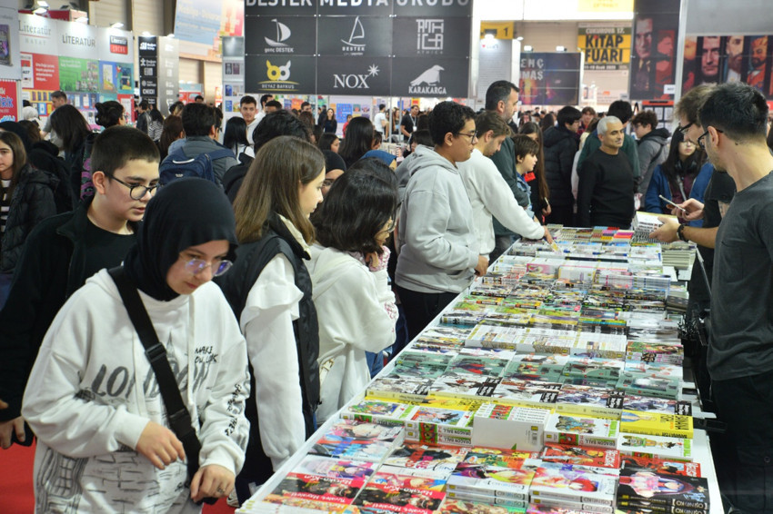 Çukurova 17. Kitap Fuarı’nda 272 marka, yayınevi ve STK buluştu - Resim : 1