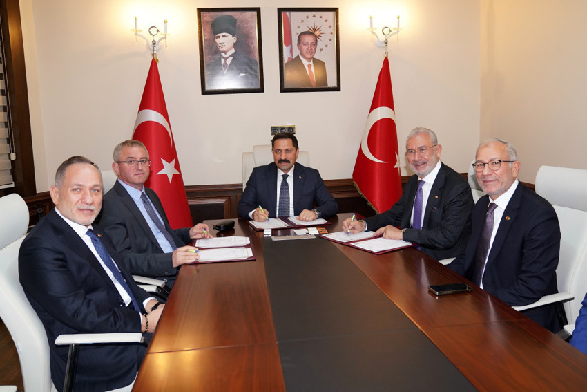 Tosyalı Holding, eğitime desteğini s&uuml;rd&uuml;r&uuml;yor: Hatay Valiliği ile protokol imzalandı - Resim : 1