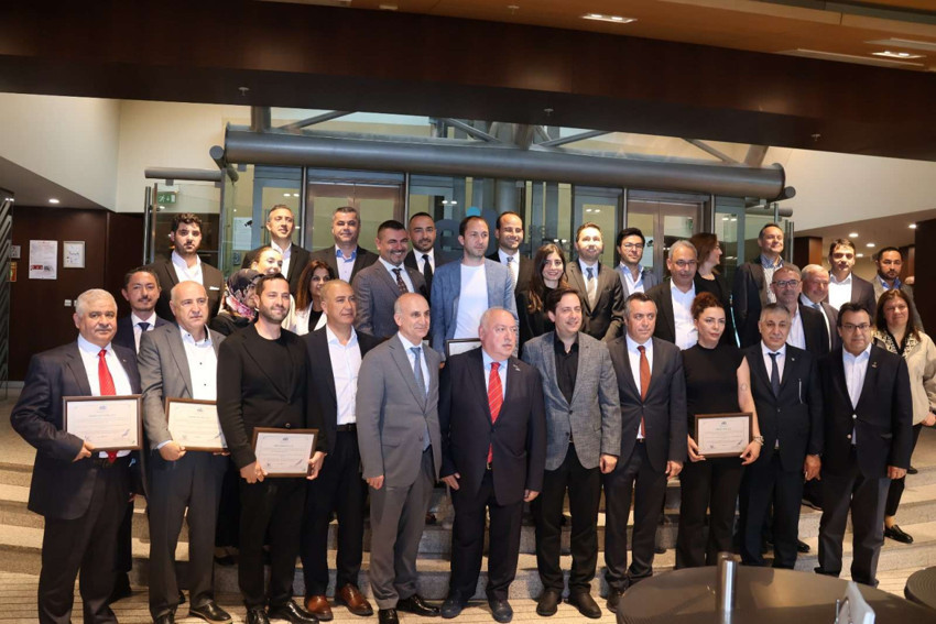 ESÜHMİB Başkanı Bedri Girit: “Bana göre yumurta, süt tozu ve tereyağında yasaklı listedeyiz” - Resim : 1