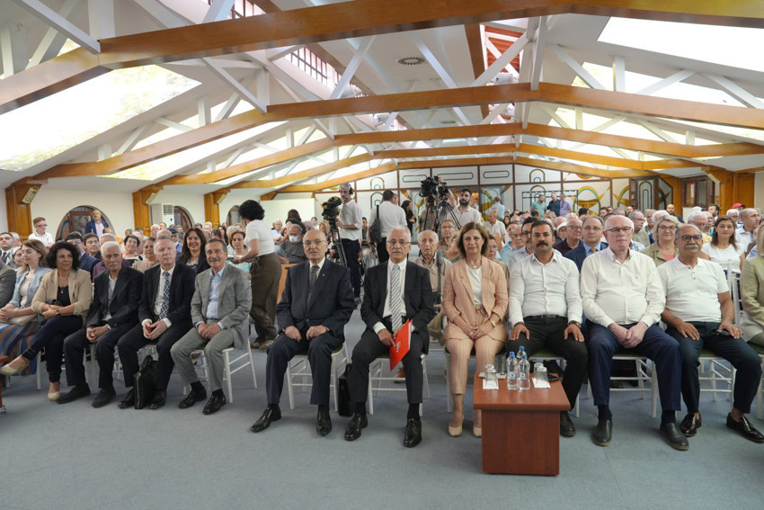 Ünlüce “Ruhu olmayan kentlere doğru gidiyoruz” - Resim : 1