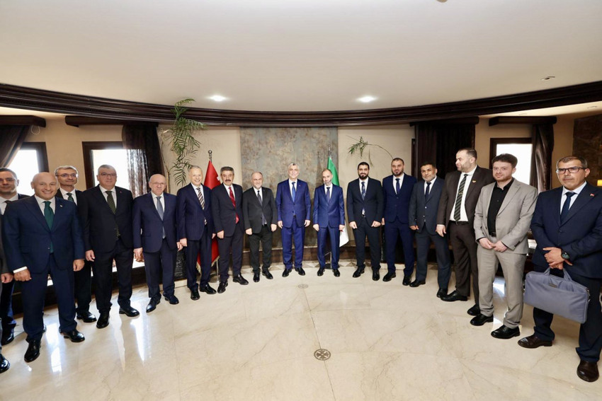 Bakan Bolat: Türkiye- Suriye gümrük kapılarında 24 saat geçiş serbestleşecek - Resim : 2