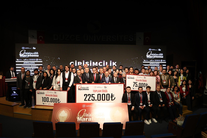 Düzce Teknopark, Batı Karadeniz’e yön veren merkez oldu - Resim : 1