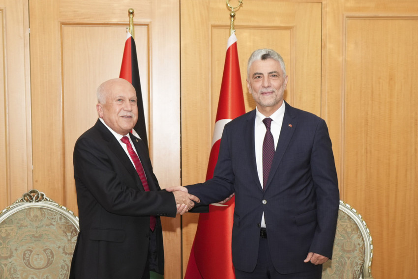 Bakan Bolat, Gambiya, Filistin, Kamerun ve Suudi Arabistanlı mevkidaşlarıyla görüştü - Resim : 1