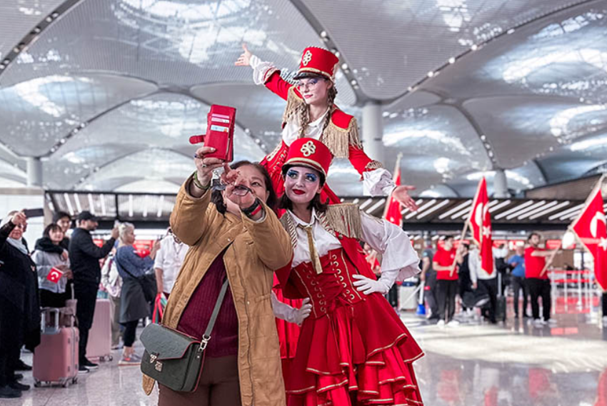 İstanbul Havalimanı’nda Cumhuriyet coşkusu - Resim : 3