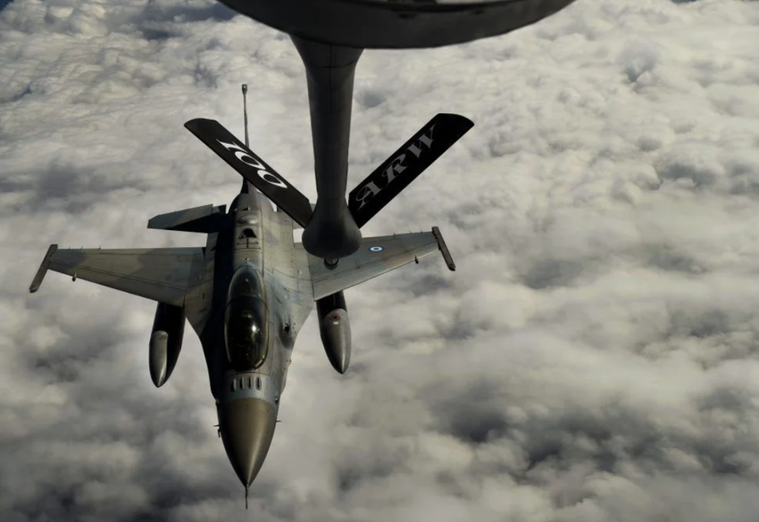 Yunan Hava Kuvvetleri'nden KC-135R tanker uçağı talebi - Resim : 2