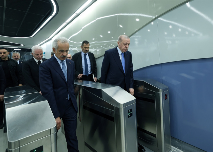 Cumhurbaşkanı Erdoğan duyurdu: Halkalı-İstanbul Havalimanı metrosu 31 Temmuz'a kadar ücretsiz olacak - Resim : 1