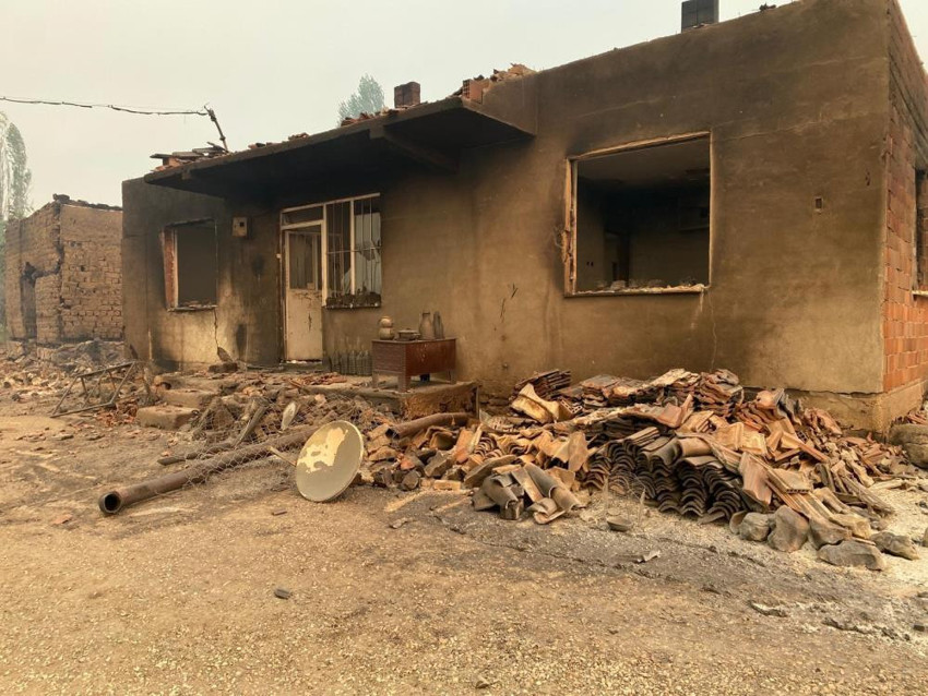 Türkiye'nin dört bir yanında yangın çıktı! İşte dakika dakika yaşananlar - Resim : 34