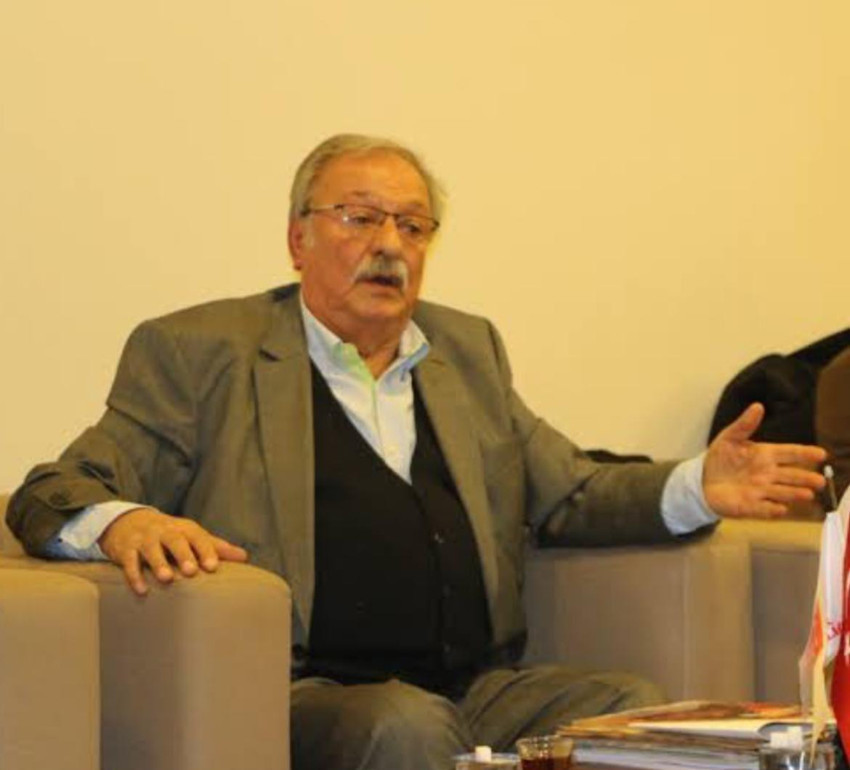 İnsanları cahil bırakarak taraftar topluyorsan &uuml;lkeyi yanlış y&ouml;netirsin - Resim : 1