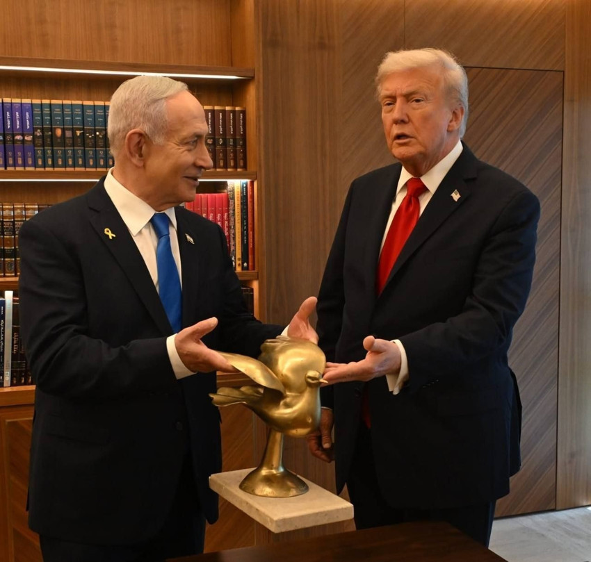ABD Başkanı Trump, Mısır'daki zirve öncesi İsrail'de: Havalimanında Netanyahu karşıladı - Resim : 7