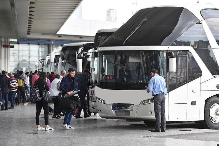 Bayramda yolculuk cep yakıyor: İşte 4 kişilik bir ailenin otobüs maliyeti... - Sayfa 1