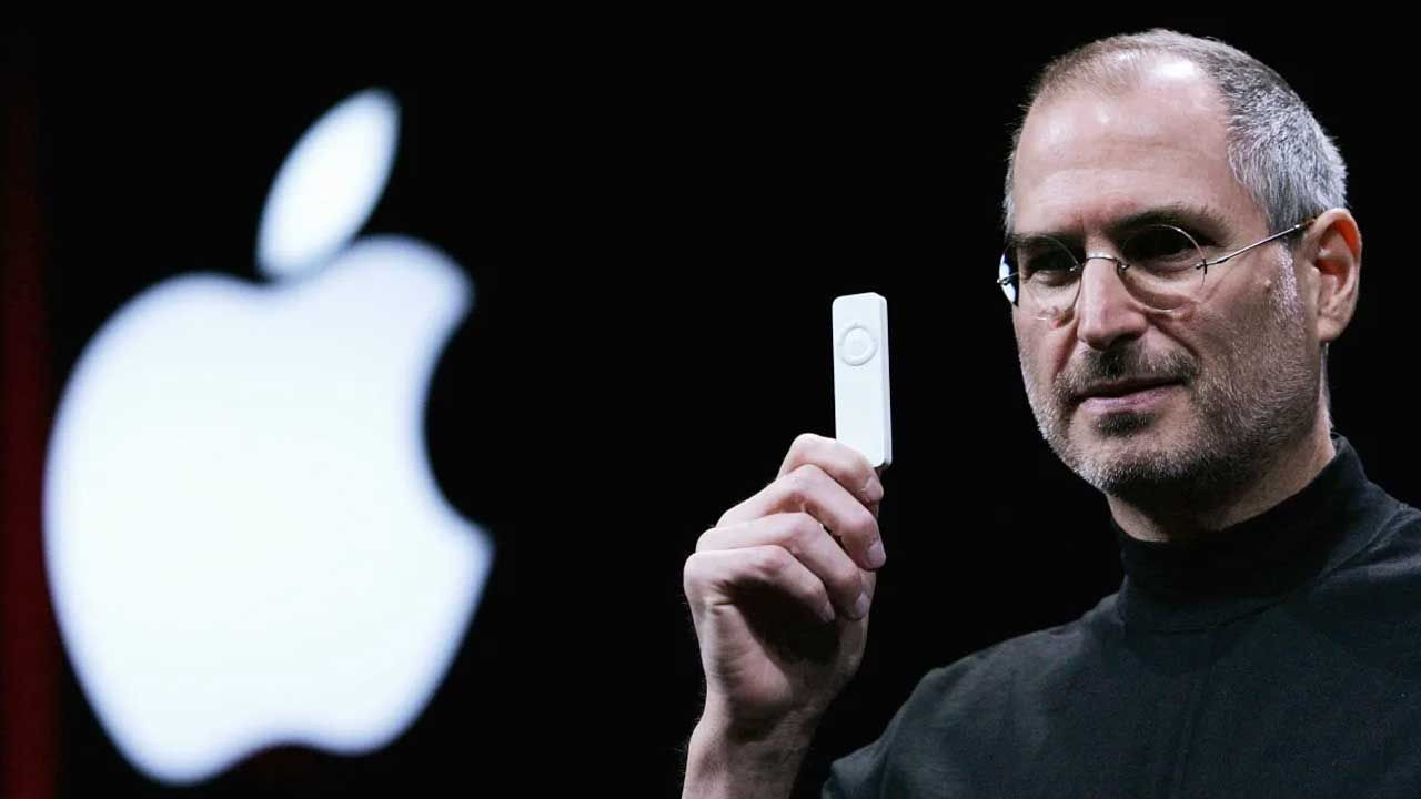Bir dönem kimse yüzüne bakmıyordu: Steve Jobs imzalı kartvizit dudak uçuklatan fiyata satışa çıktı - Sayfa 1
