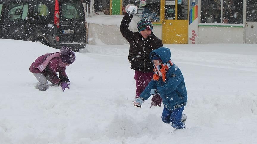 14 Şubat cuma (yarın) okullar tatil mi? Valilikler peş peşe duyurdu: İşte kar tatili olan iller - Sayfa 1