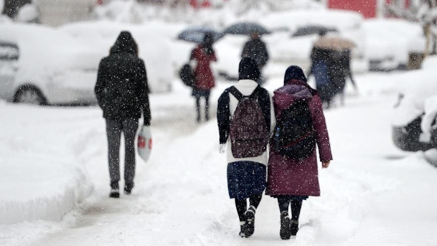 19 Şubat çarşamba (yarın) okullar tatil mi? Valilikler peş peşe duyurdu: İşte kar tatili olan iller - Sayfa 1