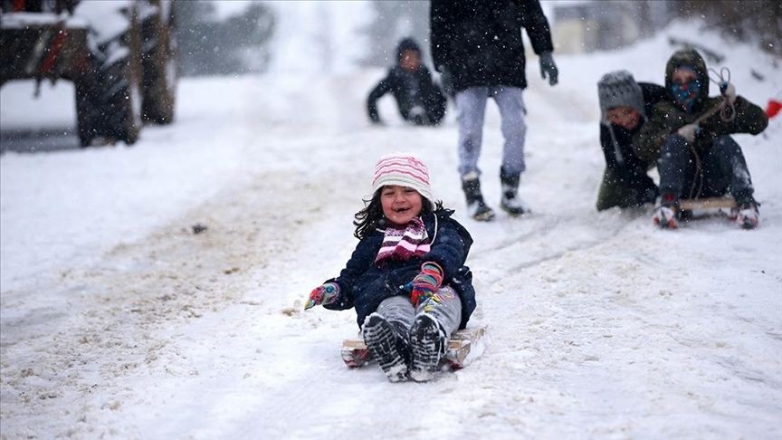19 Şubat çarşamba (yarın) okullar tatil mi? Valilikler peş peşe duyurdu: İşte kar tatili olan iller - Sayfa 2