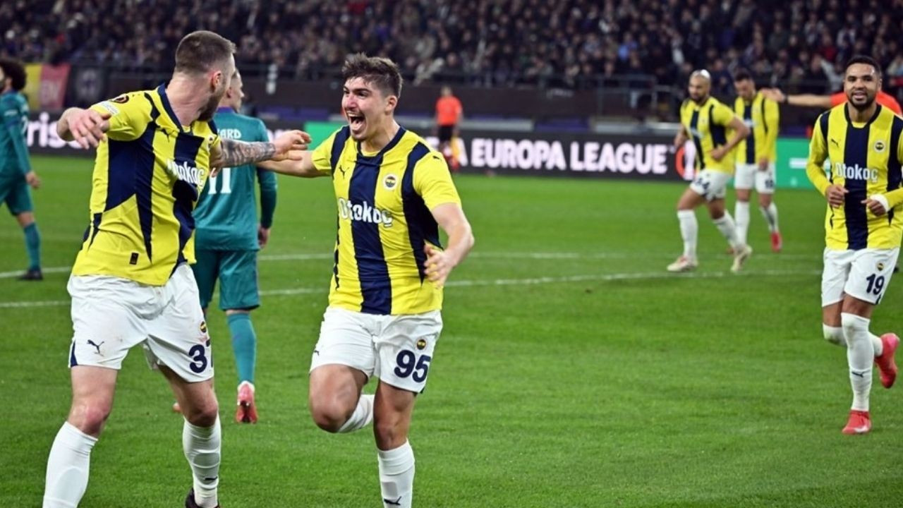 Fenerbahçe, Chobani Stadı'ndaki özel maçta yarın Lazio'yu konuk edecek