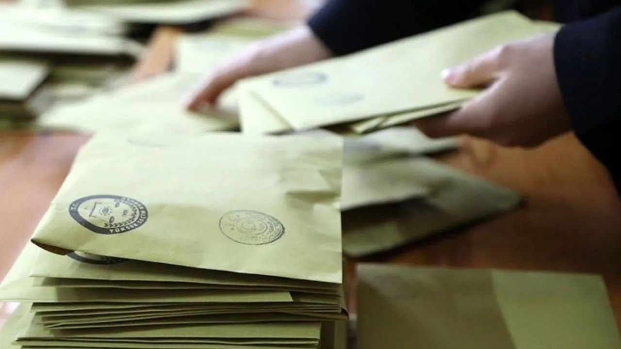 Meclis'te 16 parti var! TBMM'de sandalye dağılımı değişti: Sadece 1 partinin vekil sayısı arttı - Sayfa 1