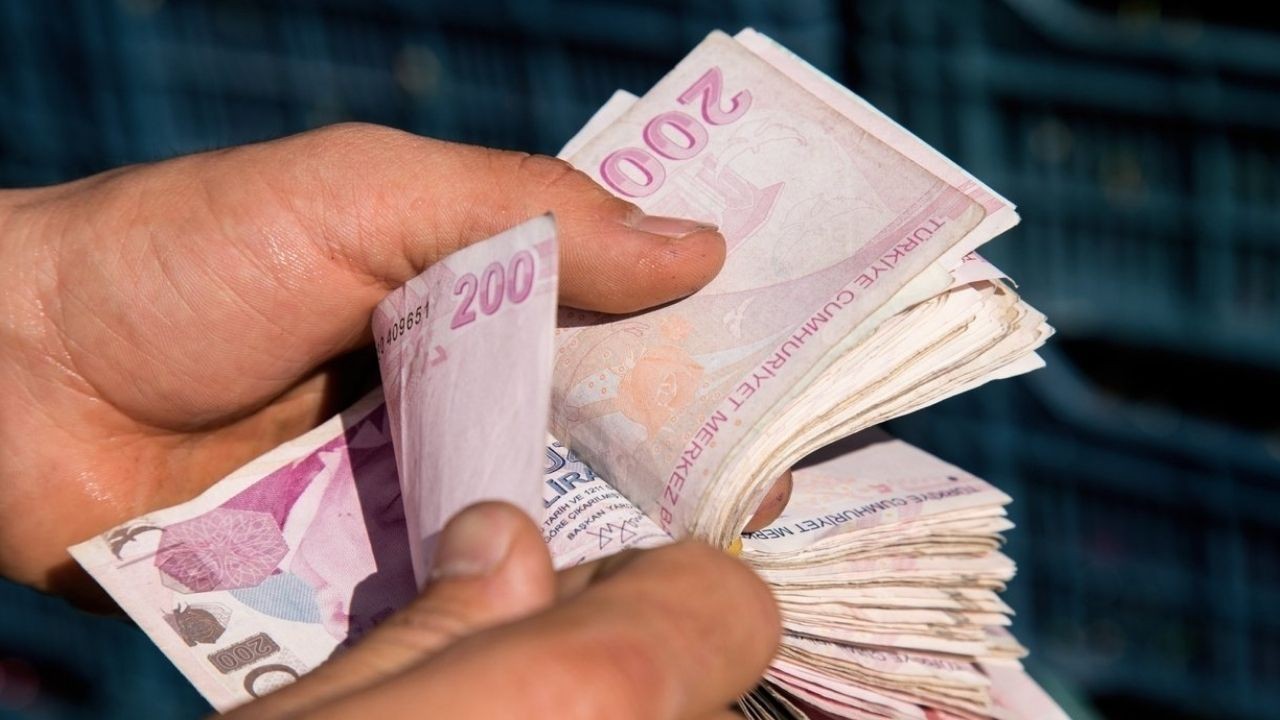 Emekli bayram ikramiyesi: 1000 TL'lik fark ne zaman yatacak? İşte ödeme takvimi - Sayfa 1