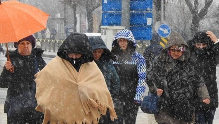 İstanbul Valiliği’nden uyarı geldi! Tarih belli oldu; kar, sağanak, soğuk hava geliyor - Sayfa 4