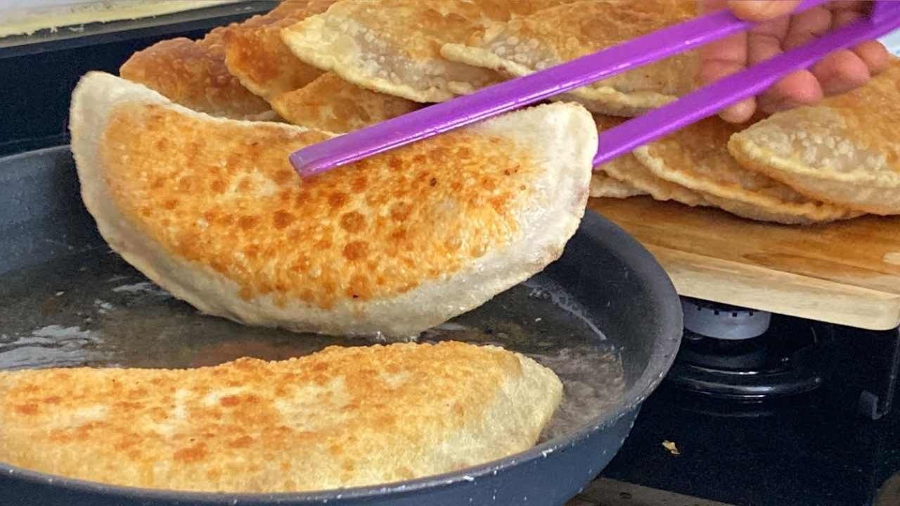 Eskişehirli ustaların balon gibi şişen çiğ börek sırrı: İçi sulu sulu kalıyor ve asla yağ çekmiyor - Sayfa 2