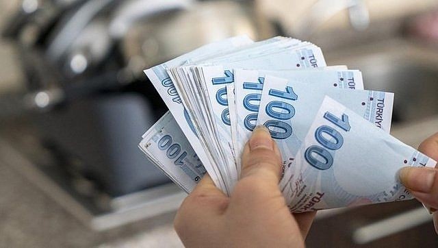 Rakam 75 bin TL'ye çıktı! Sıfır faizli kredi veren bankalar belli oldu: Hangi banka ne kadar veriyor - Sayfa 1