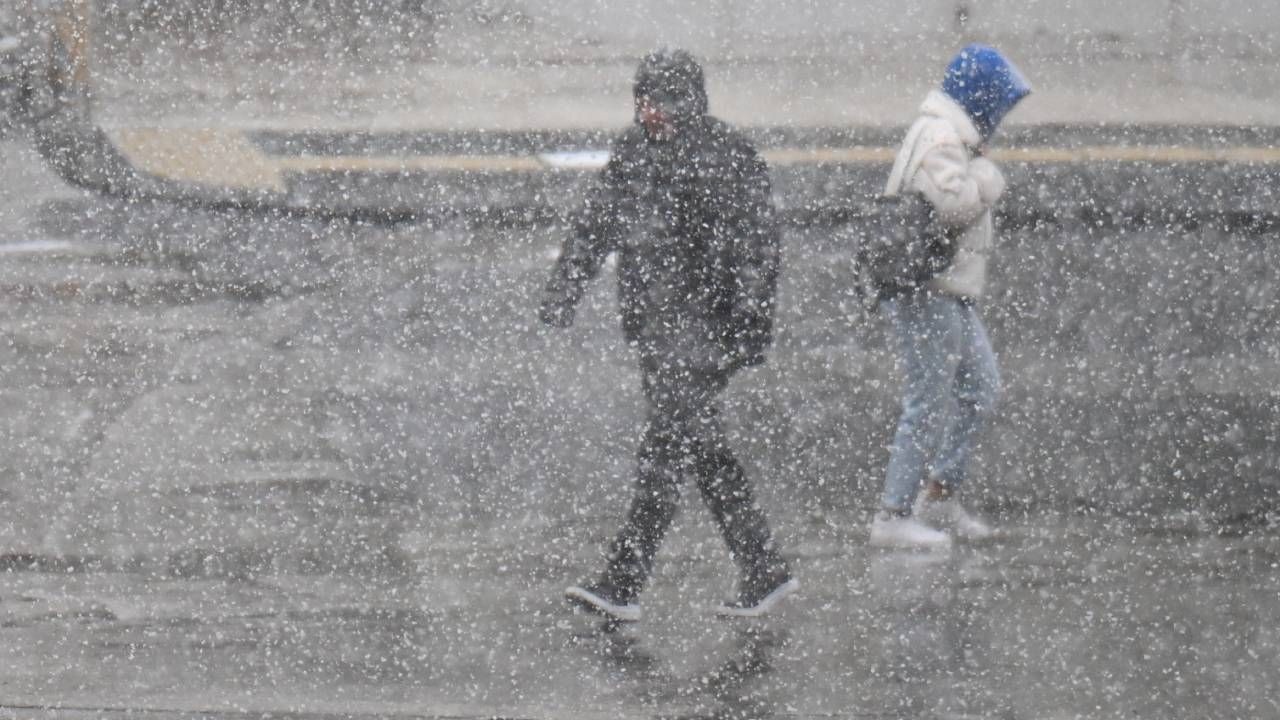 Hangi bölgelerde kar yağacak? Meteoroloji'den 5 kente sarı kodlu alarm - Sayfa 2
