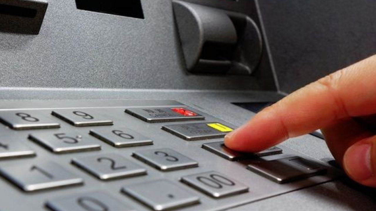 ATM’lerde yeni dönem artık başlıyor ; Bu 3 banka rakamların değişmesine öncü oldu - Sayfa 1
