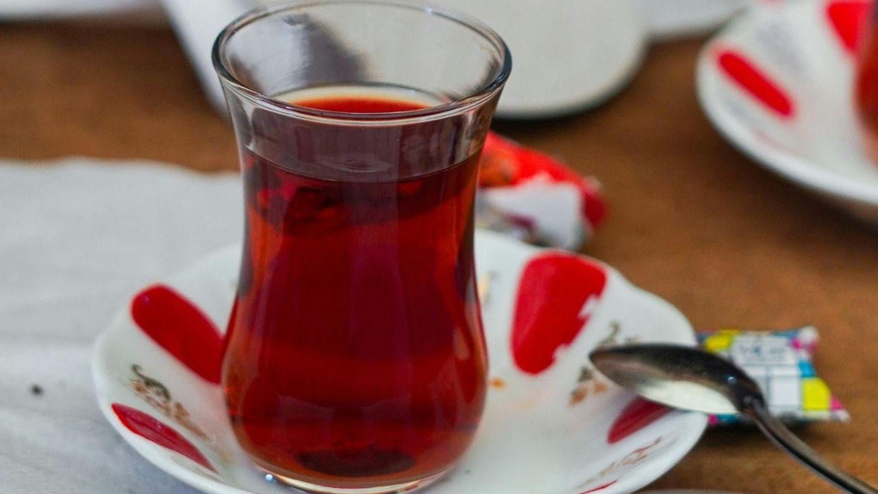 Bir çay tabağı iki dev marka! İkonik tasarımda 10 yıllık kavga AYM kararıyla son buldu - Sayfa 1