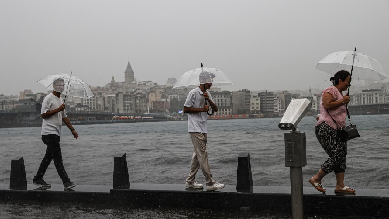 Meteoroloji ve AKOM'dan İstanbul için uyarı! Tarih verildi: Çok şiddetli geliyor - Sayfa 4