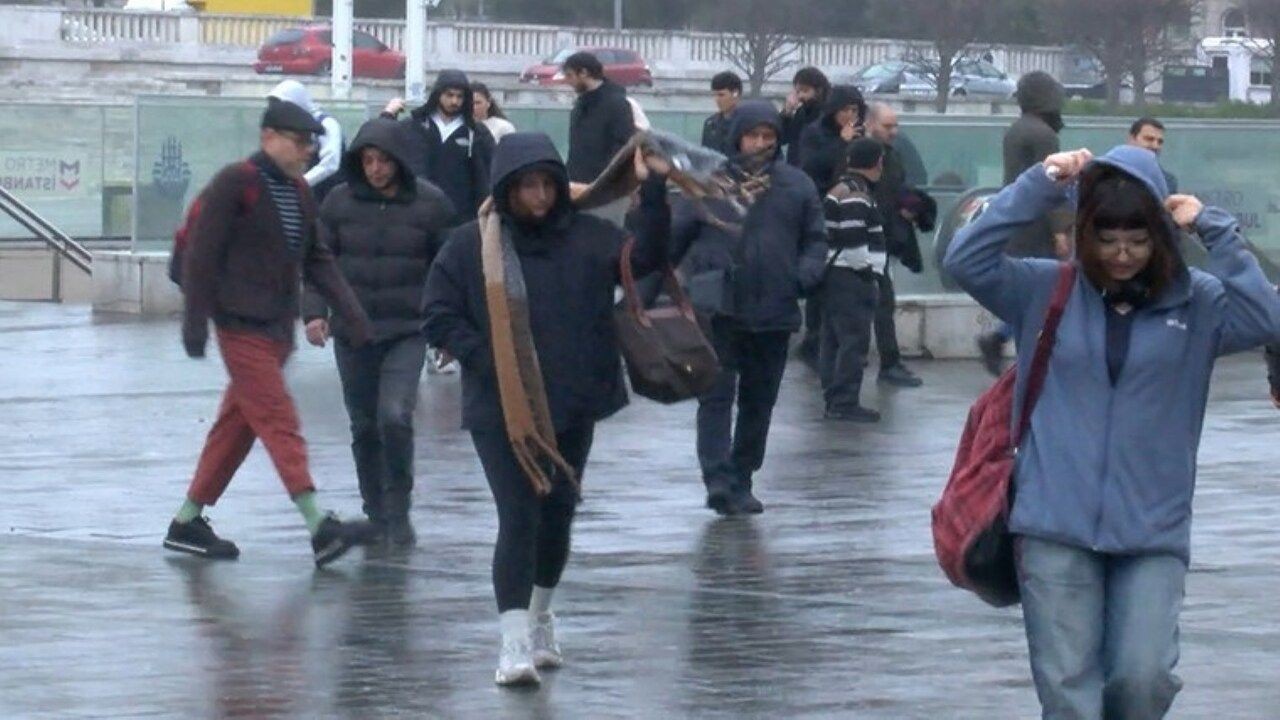 Meteoroloji uzmanı tarih vererek uyardı! Sıcaklıklar 10-12 derece birden düşecek - Sayfa 1