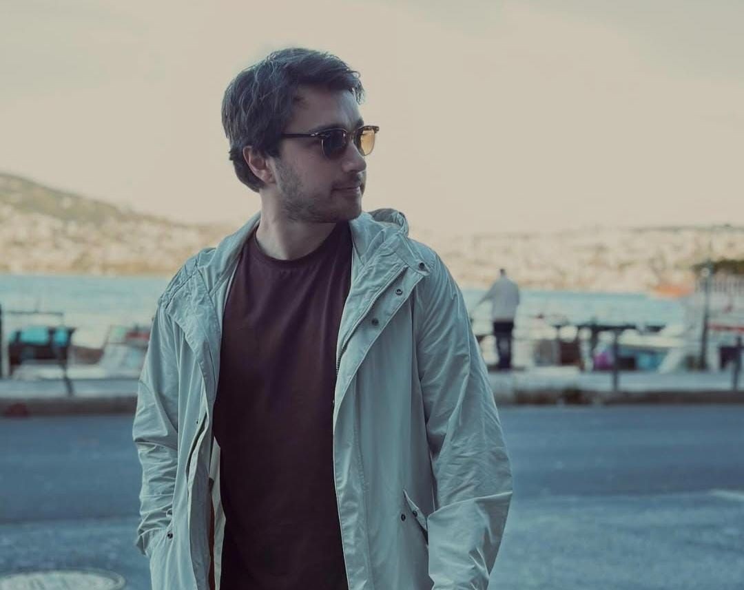 Aile Saadeti dizisine Burak Dakak dahil oldu! Burak Dakak kimdir? - Sayfa 1