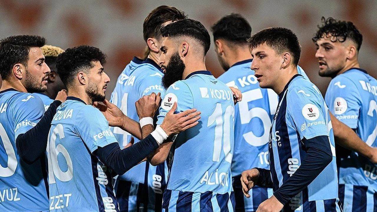 Premier Lig devi Demirspor'un genç kalecisine hayran kaldı! Yakından izledi, öve öve bitiremediler - Sayfa 5