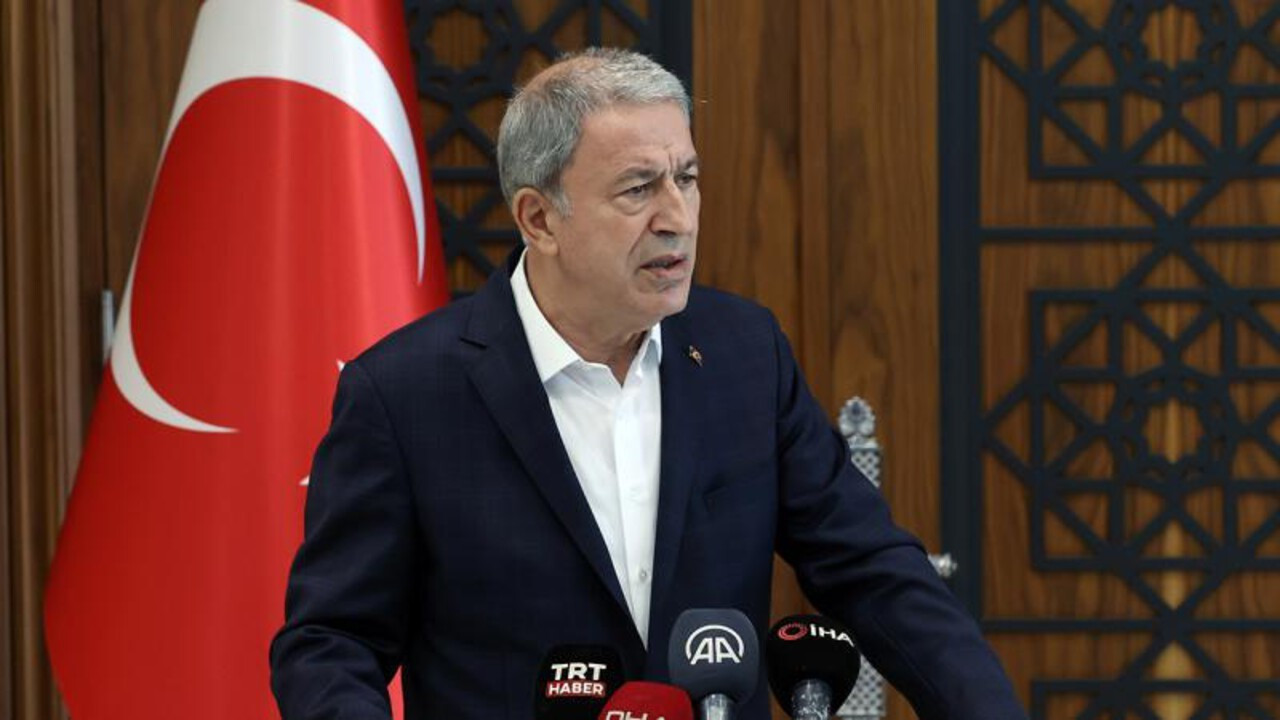 Hulusi Akar: Şehit aileleri ve gazilere yönelik yasa teklifi son aşamada