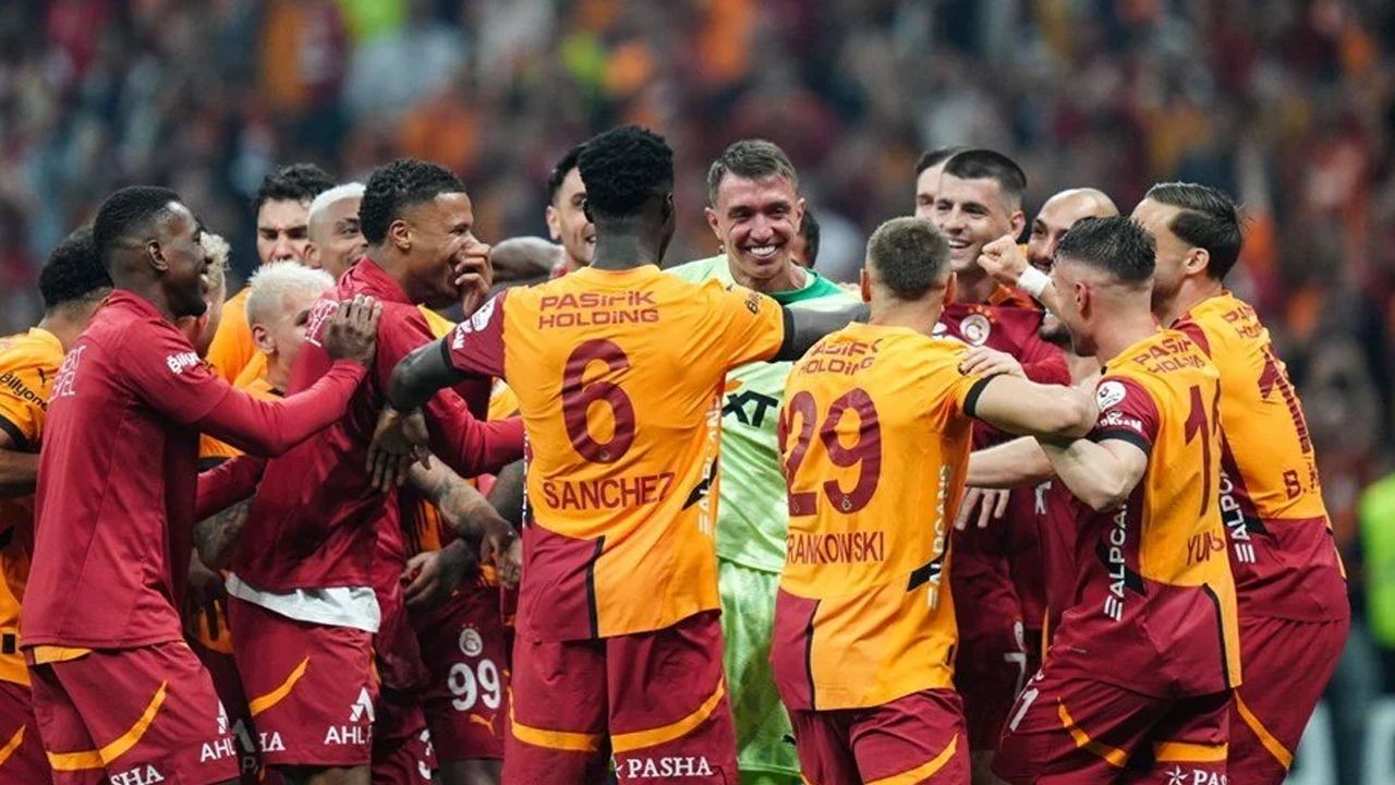 GS Plus nedir, Galatasaray şampiyonluk kutlamalarına nasıl girilir? GS Plus nasıl indirilir - Sayfa 1