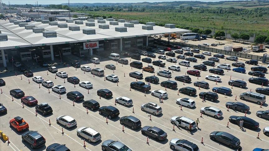 Türk vatandaşlarının en çok tercih ettiği 12 ülke ; Tatile giden yerleşip kalıyor - Sayfa 2