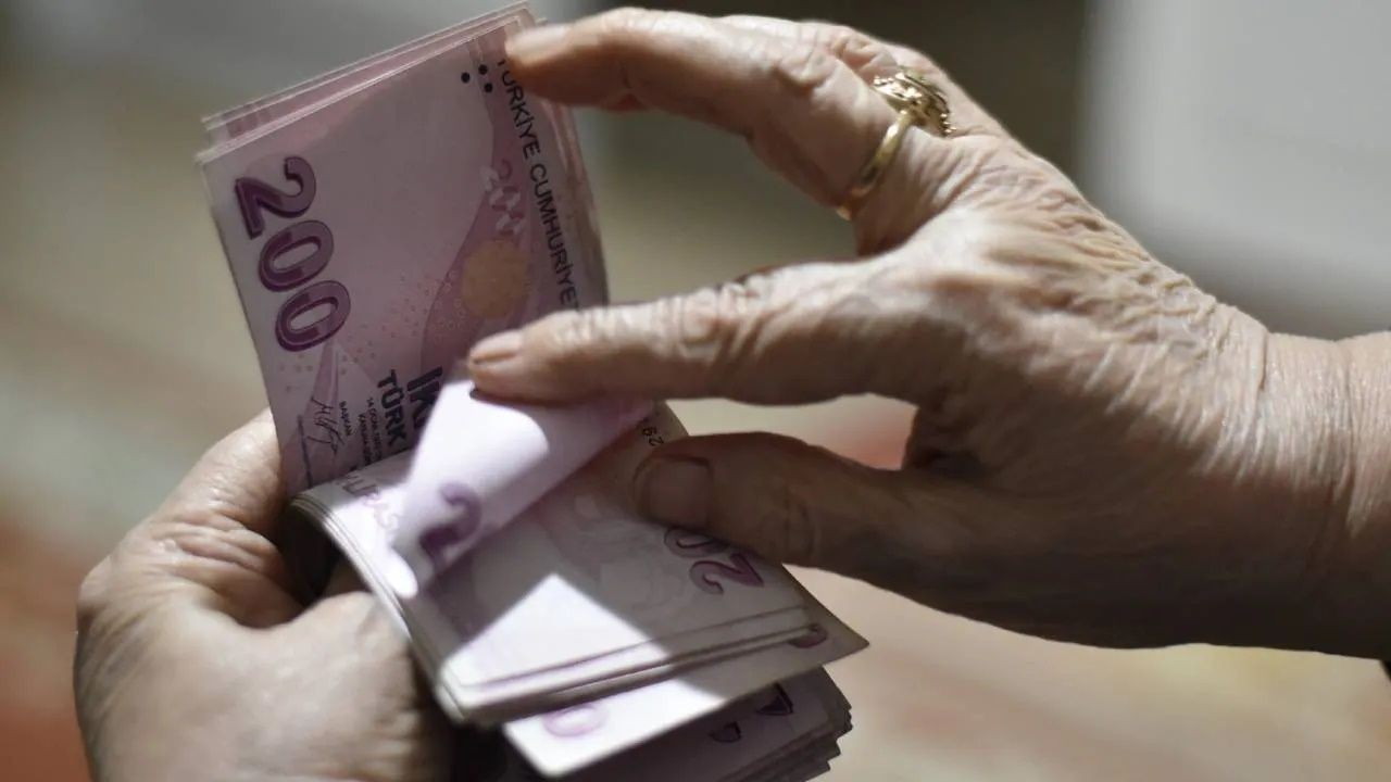 Memur ve emekli maaşları ne kadar olacak? İşte öne çıkan artış senaryosu! - Sayfa 6