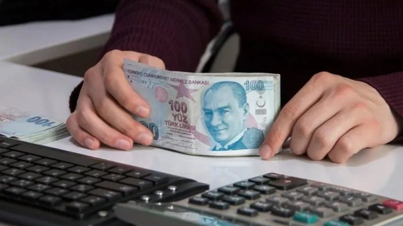 Bayramda çalışan işçiye ödenecek ücret nasıl hesaplanır? İşçi bayramda bir saat bile çalışsa... - Sayfa 4
