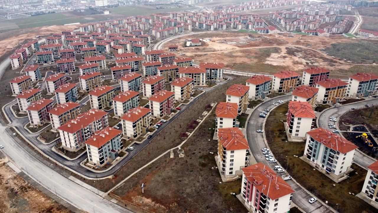 TOKİ'den aylık 9 bin TL'den 2+1 ve 12 bin TL'den 3+1 daire fırsatı: İşte başvuru tarihi ve şartlar - Sayfa 1