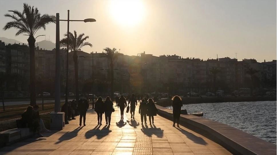 Sıcaklıklar mevsim normallerinin üzerinde! Meteoroloji'den il il hava durumu tahminleri... - Sayfa 1
