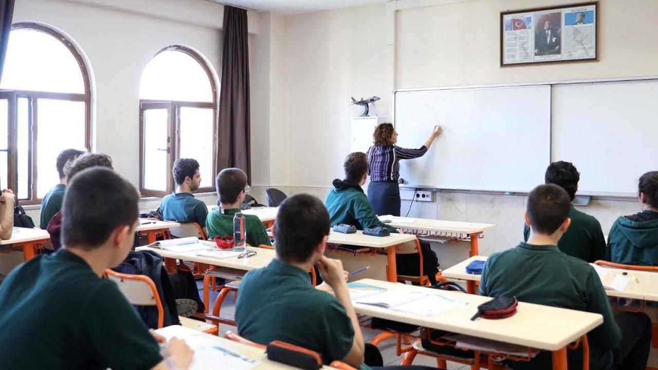 Özel liselerde zamlar yüzde 100'e ulaştı! İşte okul okul güncel fiyatlar... - Sayfa 1