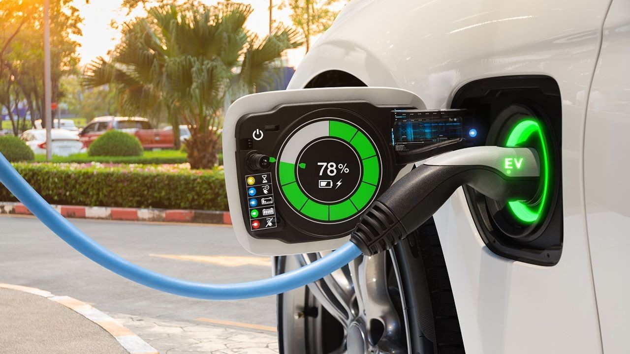 2025’te satın alınabilecek en iyi elektrikli otomobiller. Uzmanlar test etti, işte en iyileri - Sayfa 1