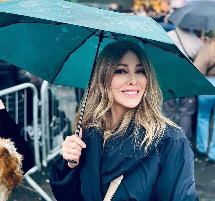 Çok Uzak, Çok Yakın dizisinin kadrosuna Zerrin Tekindor dahil oldu! Zerrin Tekindor kimdir? - Sayfa 4