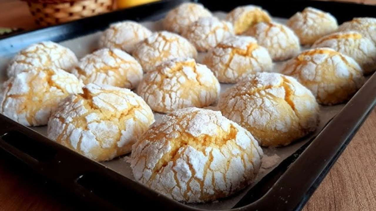 Ağızda dağılan kıyır kıyır limonlu kurabiyenin sırrı ; Sirke yerine 2 yemek kaşığı eklemek yetiyor - Sayfa 2